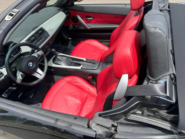 2005 BMW Z4 2.5i