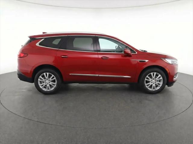 2022 Buick Enclave AWD Essence