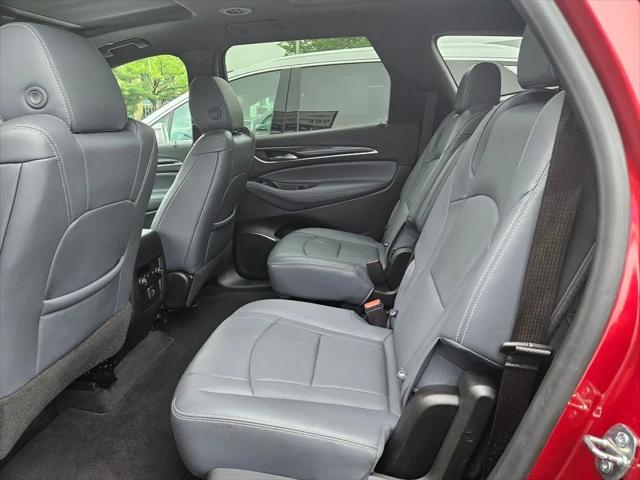 2022 Buick Enclave AWD Essence