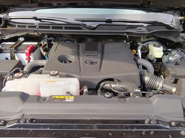 2026 Toyota Tundra SR5 CrewMax 5.5' Bed