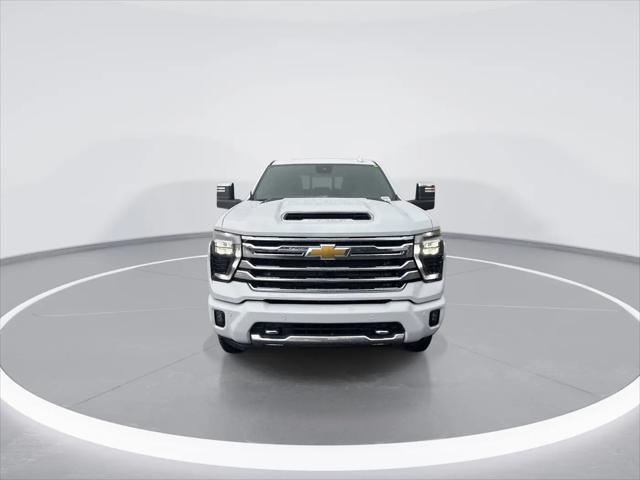 2026 Chevrolet Silverado 3500HD Crew Cab, Standard Bed, High Country, 4WD