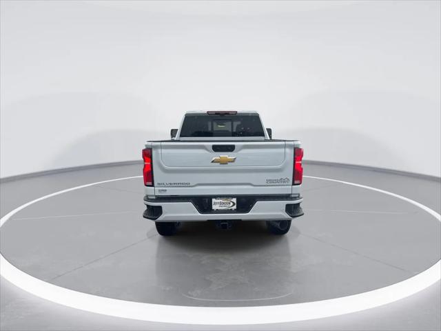 2026 Chevrolet Silverado 3500HD Crew Cab, Standard Bed, High Country, 4WD