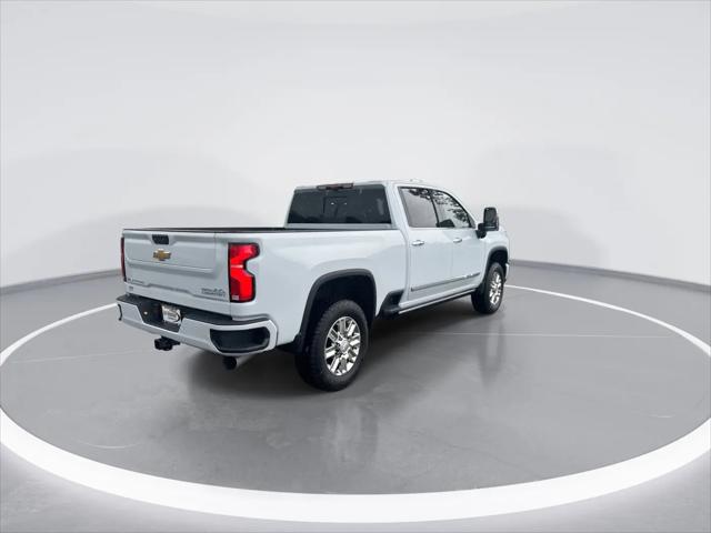 2026 Chevrolet Silverado 3500HD Crew Cab, Standard Bed, High Country, 4WD