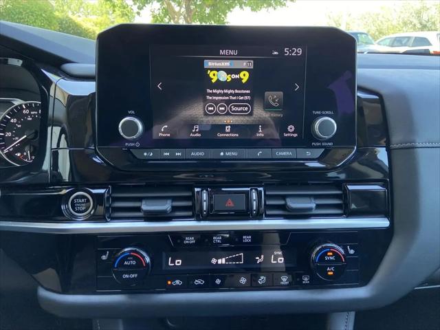 2024 Nissan Pathfinder SV 4WD