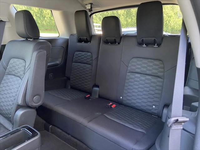 2024 Nissan Pathfinder SV 4WD