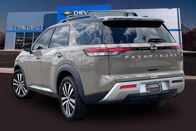 2023 Nissan Pathfinder Platinum FWD