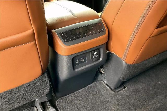 2023 Nissan Pathfinder Platinum FWD