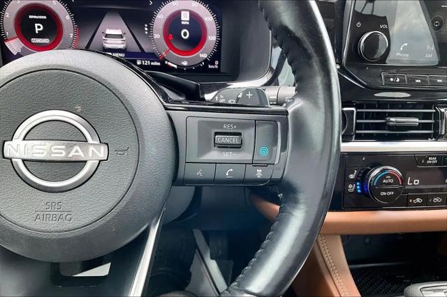 2023 Nissan Pathfinder Platinum FWD