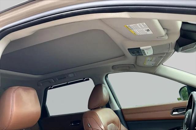 2023 Nissan Pathfinder Platinum FWD
