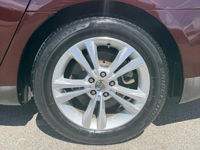 2012 Lincoln MKS Standard