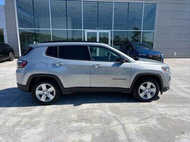 2022 Jeep Compass Latitude FWD