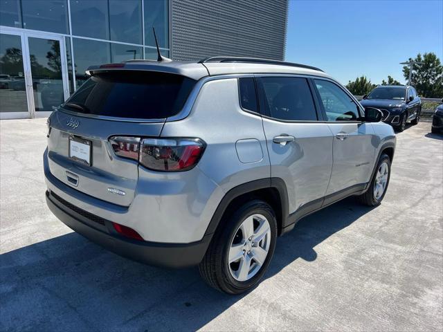 2022 Jeep Compass Latitude FWD