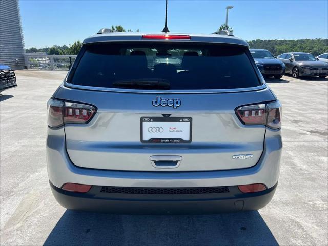 2022 Jeep Compass Latitude FWD