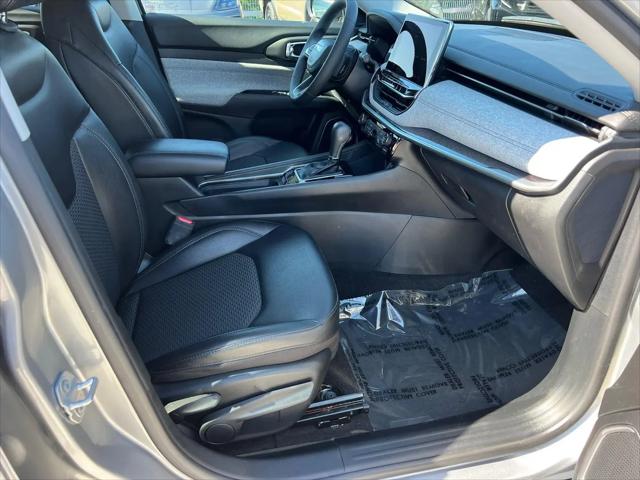 2022 Jeep Compass Latitude FWD