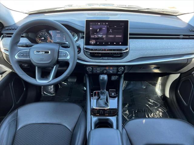 2022 Jeep Compass Latitude FWD