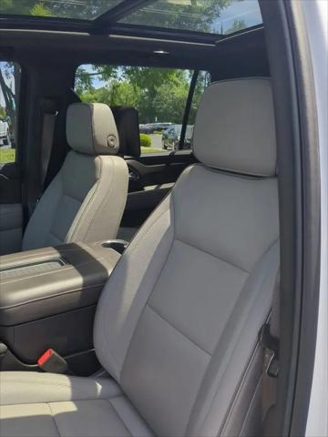 2024 GMC Yukon XL 4WD SLT
