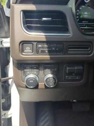 2024 GMC Yukon XL 4WD SLT