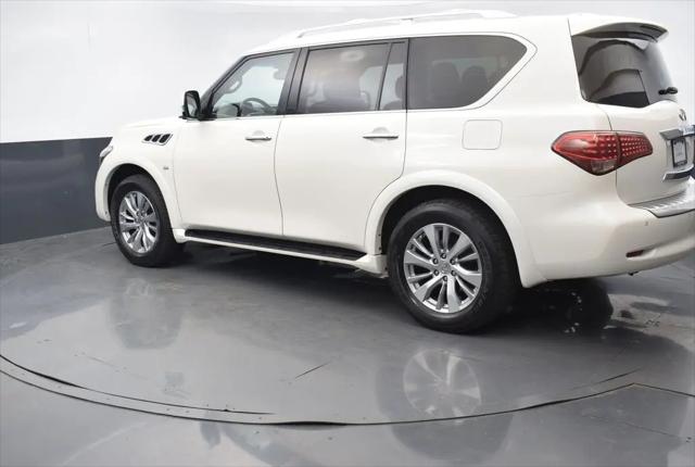 2017 INFINITI QX80 Standard