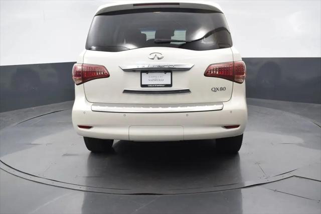 2017 INFINITI QX80 Standard