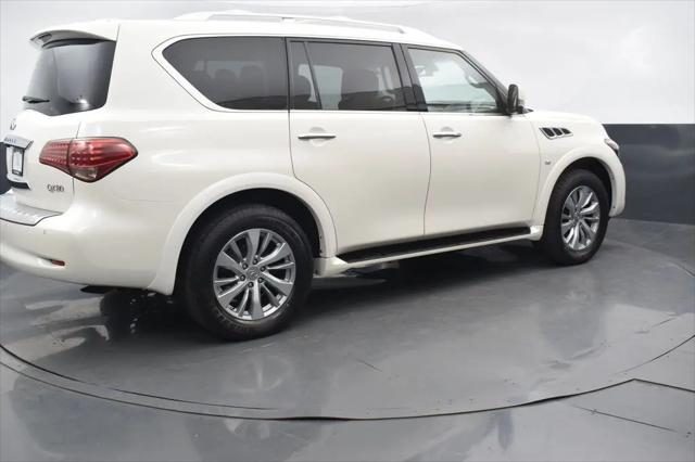 2017 INFINITI QX80 Standard