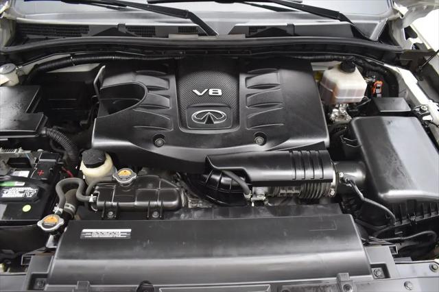 2017 INFINITI QX80 Standard