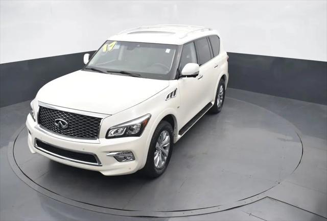 2017 INFINITI QX80 Standard