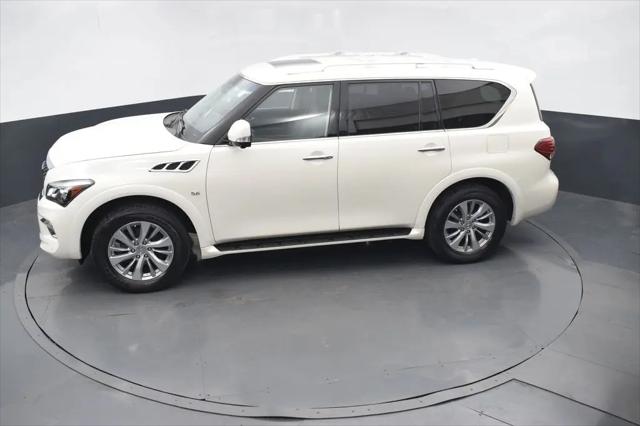 2017 INFINITI QX80 Standard