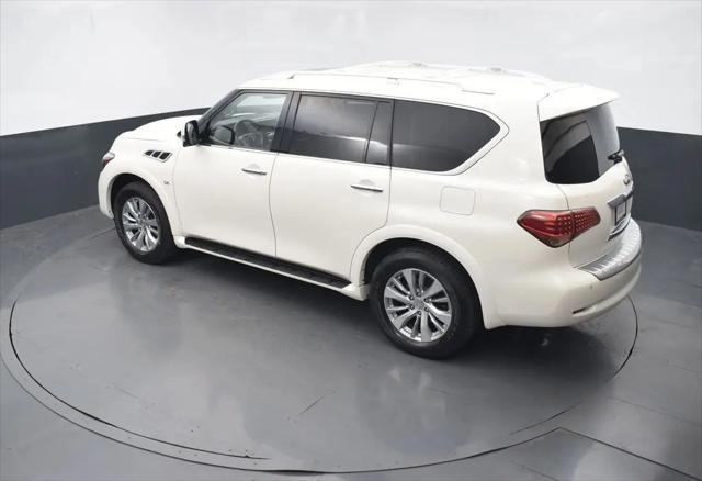 2017 INFINITI QX80 Standard