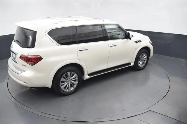 2017 INFINITI QX80 Standard