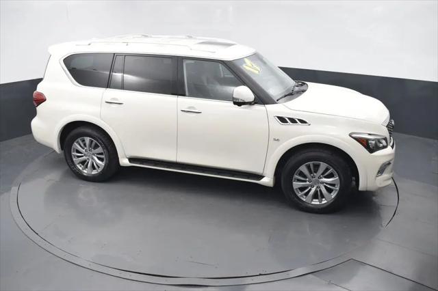 2017 INFINITI QX80 Standard