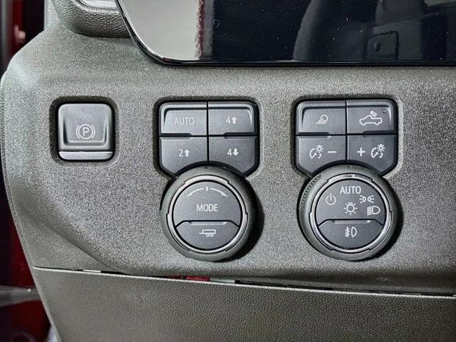 2025 Chevrolet Silverado 1500 4WD Crew Cab Short Bed LTZ