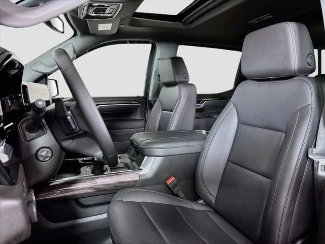 2025 Chevrolet Silverado 1500 4WD Crew Cab Short Bed LTZ