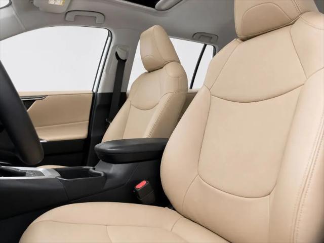 2019 Toyota RAV4 Hybrid XLE