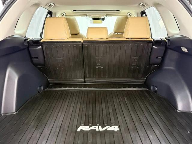 2019 Toyota RAV4 Hybrid XLE