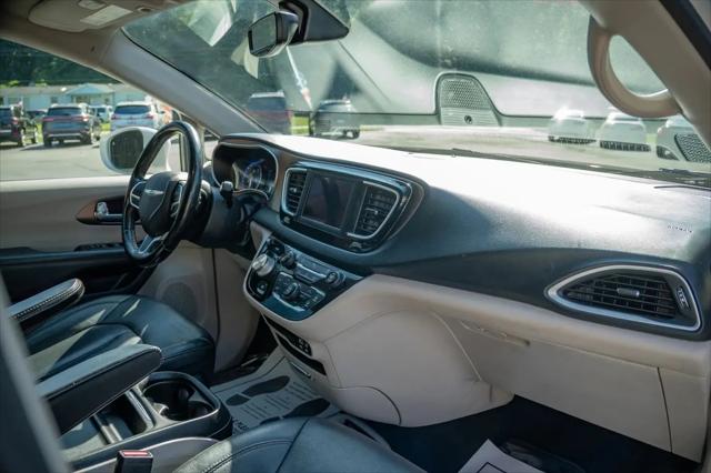 2019 Chrysler Pacifica Touring L