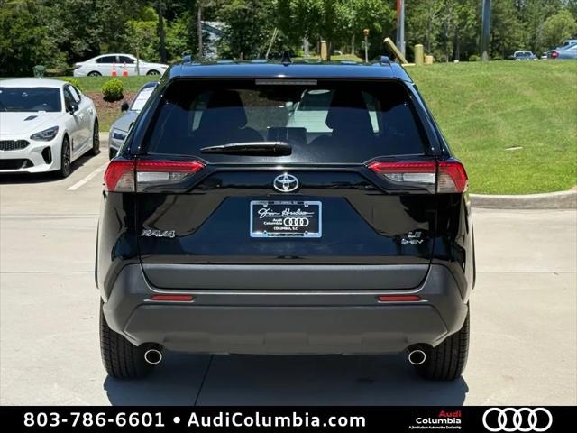 2025 Toyota RAV4 Hybrid LE
