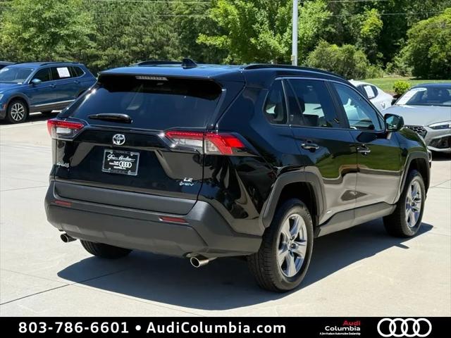 2025 Toyota RAV4 Hybrid LE