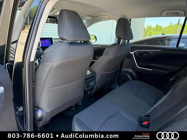 2025 Toyota RAV4 Hybrid LE