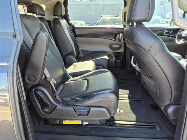 2025 Kia Carnival MPV LXS