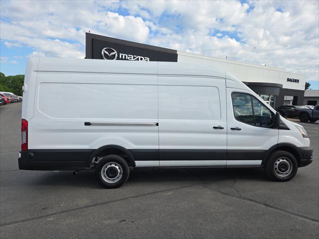 2025 Ford Transit Cargo Van T-250 148" EL Hi Rf 9070 GVWR RWD