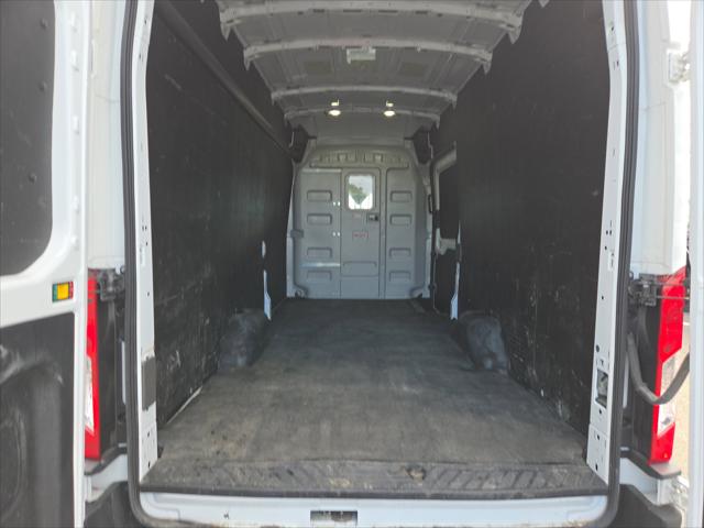 2025 Ford Transit Cargo Van T-250 148" EL Hi Rf 9070 GVWR RWD
