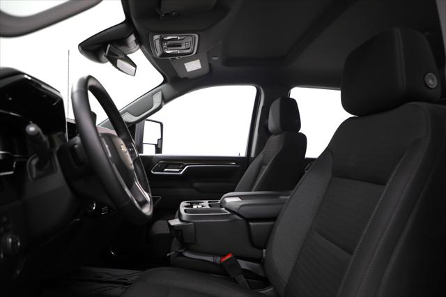 2025 Chevrolet Silverado 2500HD 4WD Crew Cab Standard Bed LT