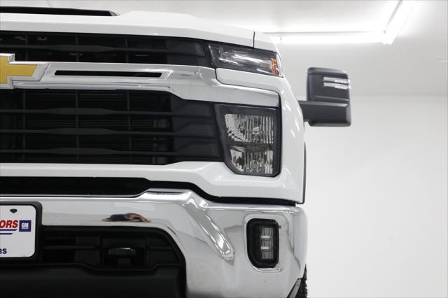 2025 Chevrolet Silverado 2500HD 4WD Crew Cab Standard Bed LT