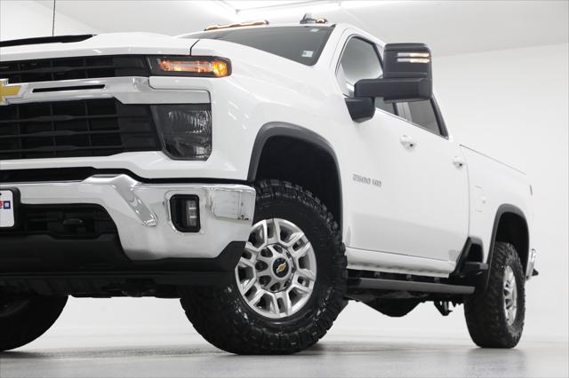 2025 Chevrolet Silverado 2500HD 4WD Crew Cab Standard Bed LT
