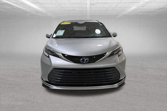 2025 Toyota Sienna Limited