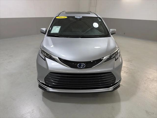 2025 Toyota Sienna Limited