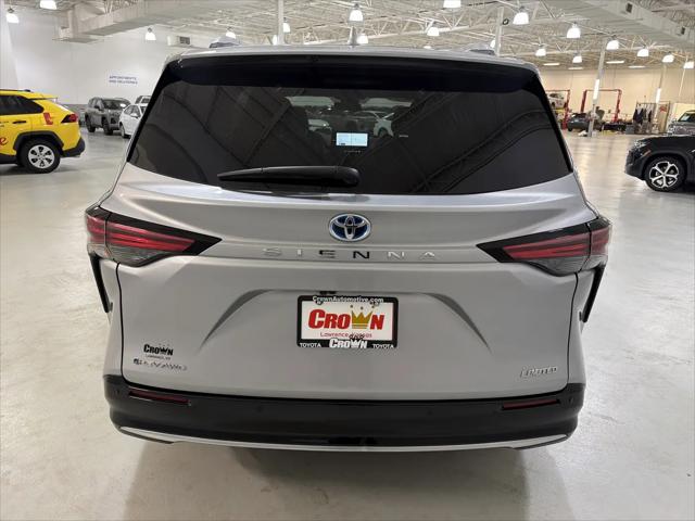 2025 Toyota Sienna Limited