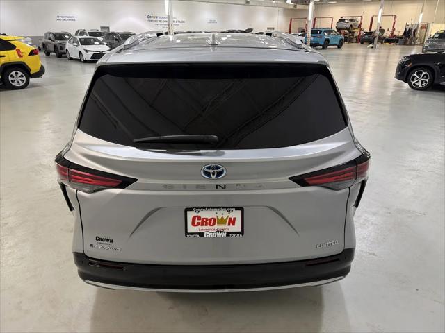 2025 Toyota Sienna Limited