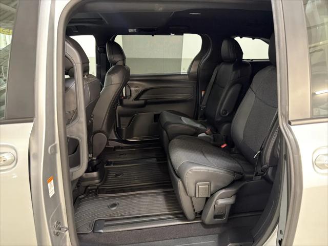2025 Toyota Sienna Limited