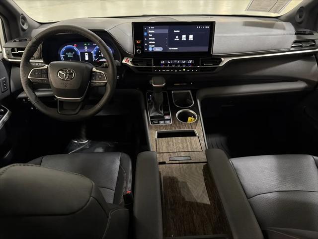 2025 Toyota Sienna Limited